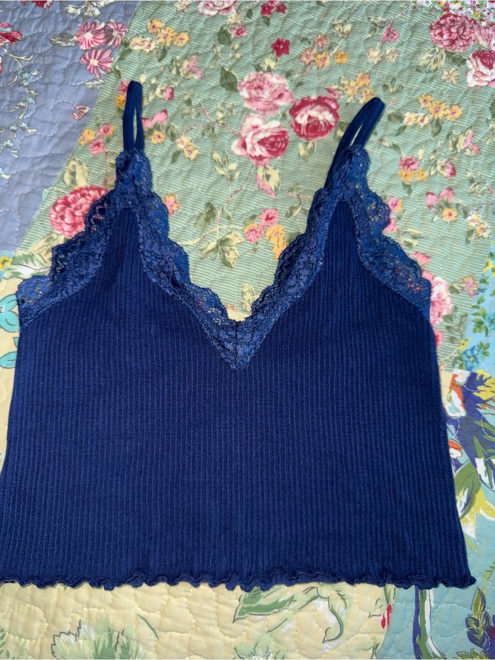 Women's Navy Lace-Trim Ribbed Cami Tank Top